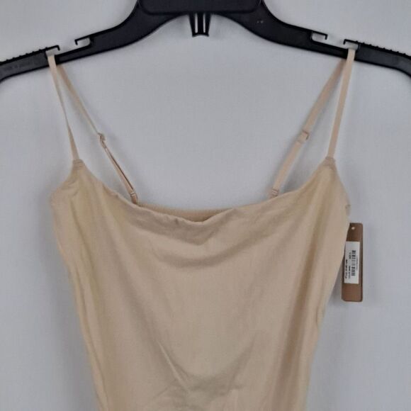 Skims ladies bodysuit NWT - Picture 2 of 9